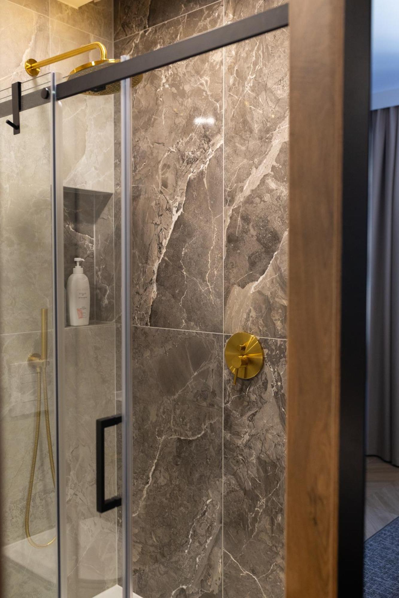 Four Sisters Luxury Rooms In Siauliai Exterior foto