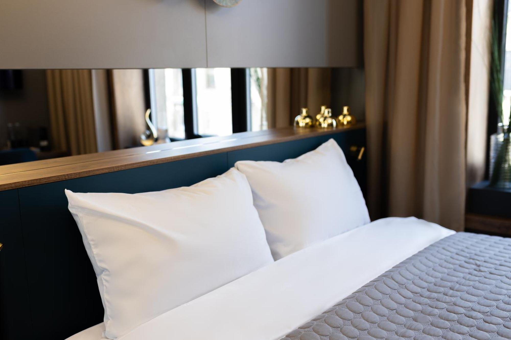 Four Sisters Luxury Rooms In Siauliai Exterior foto